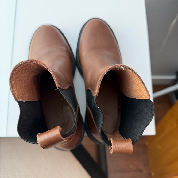 Madewell Brown Leather Chelsea Ankle Boots with Black Elastic - Picture 9 of 9